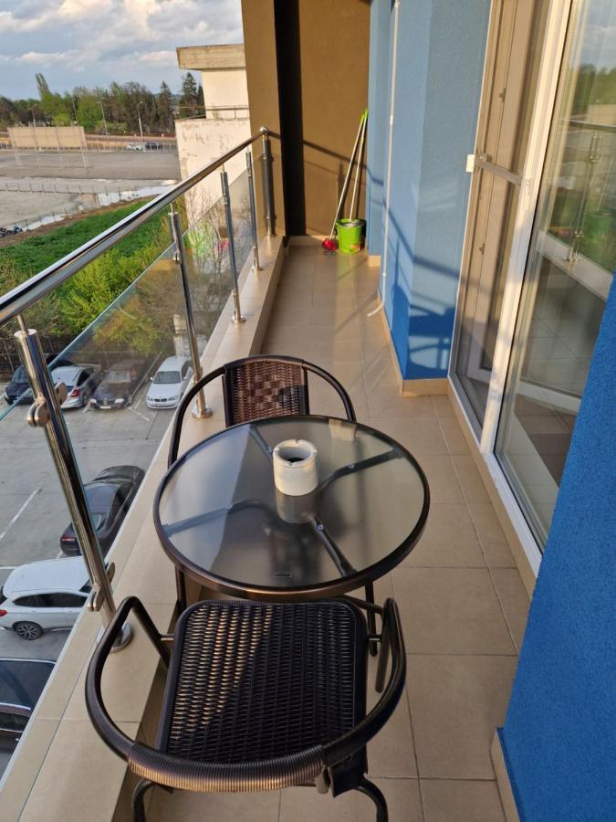 Sky Airport Residence Otopeni Bagian luar foto