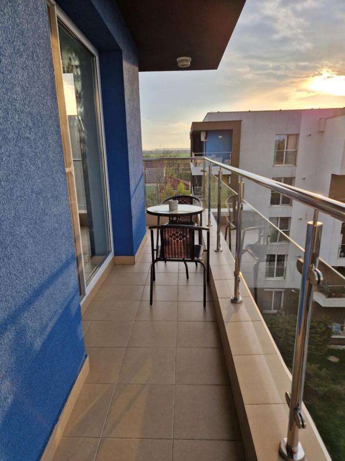 Sky Airport Residence Otopeni Bagian luar foto